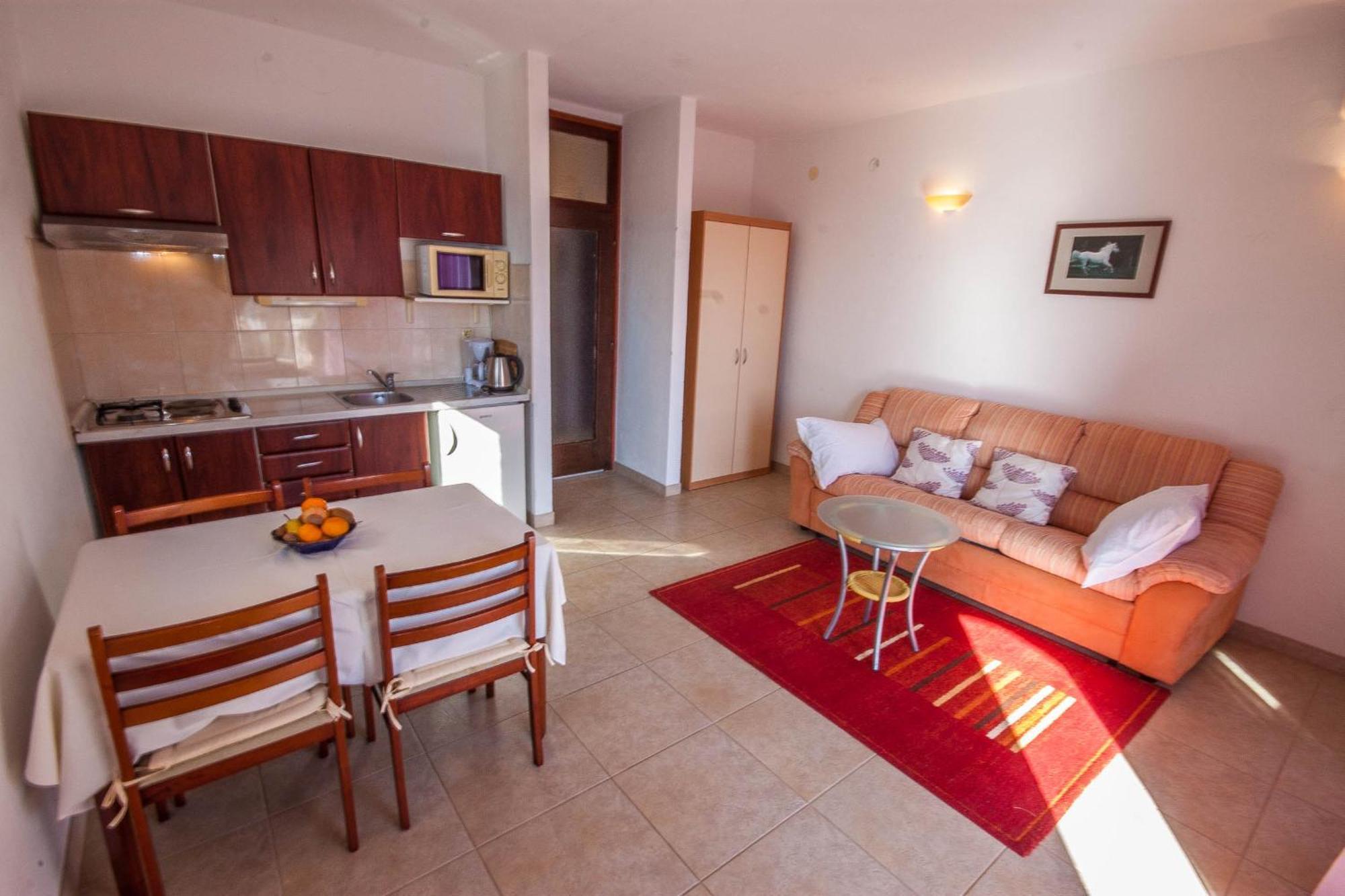 Apartments Rosanda Pakoštane 外观 照片