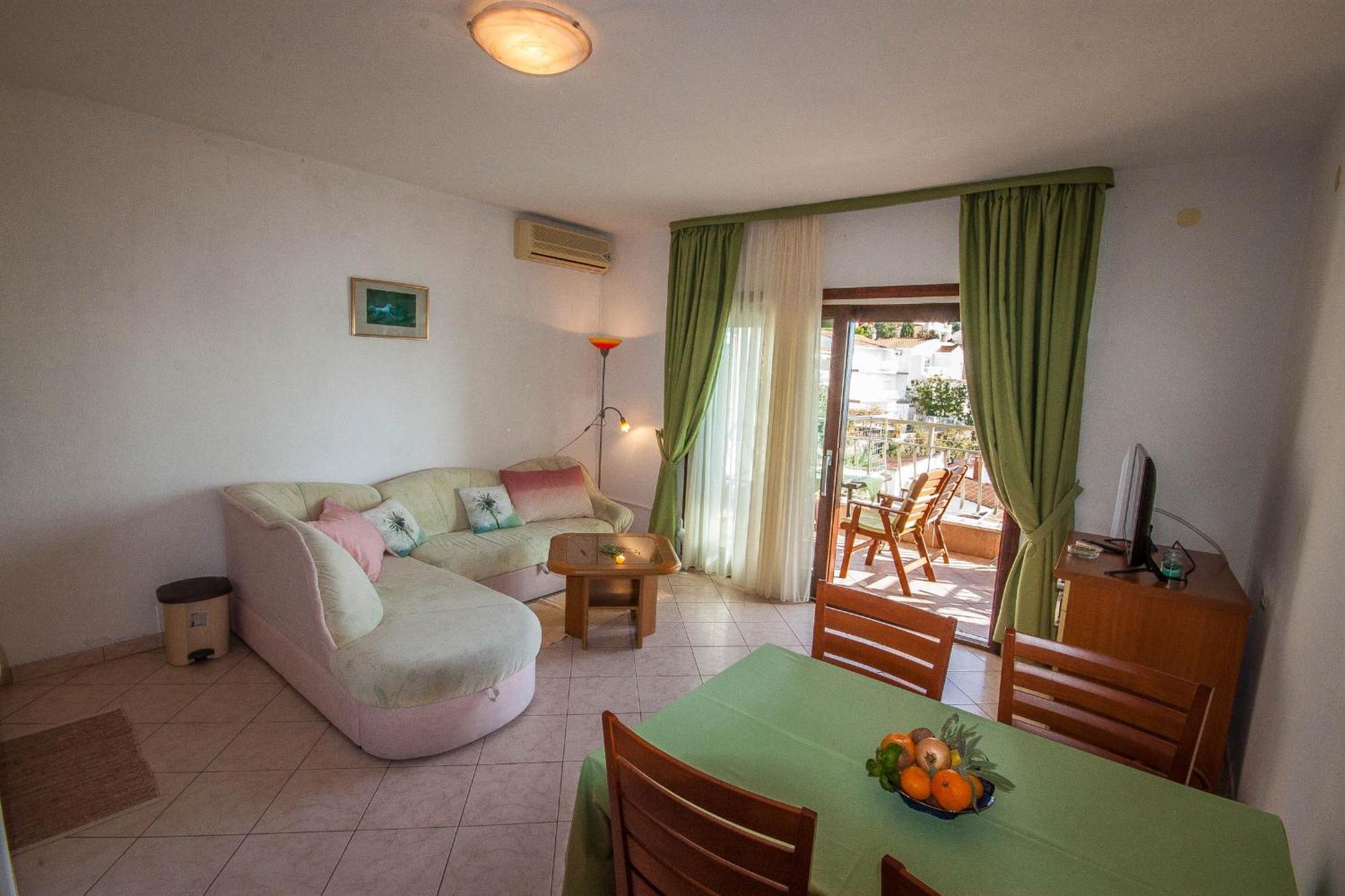 Apartments Rosanda Pakoštane 外观 照片
